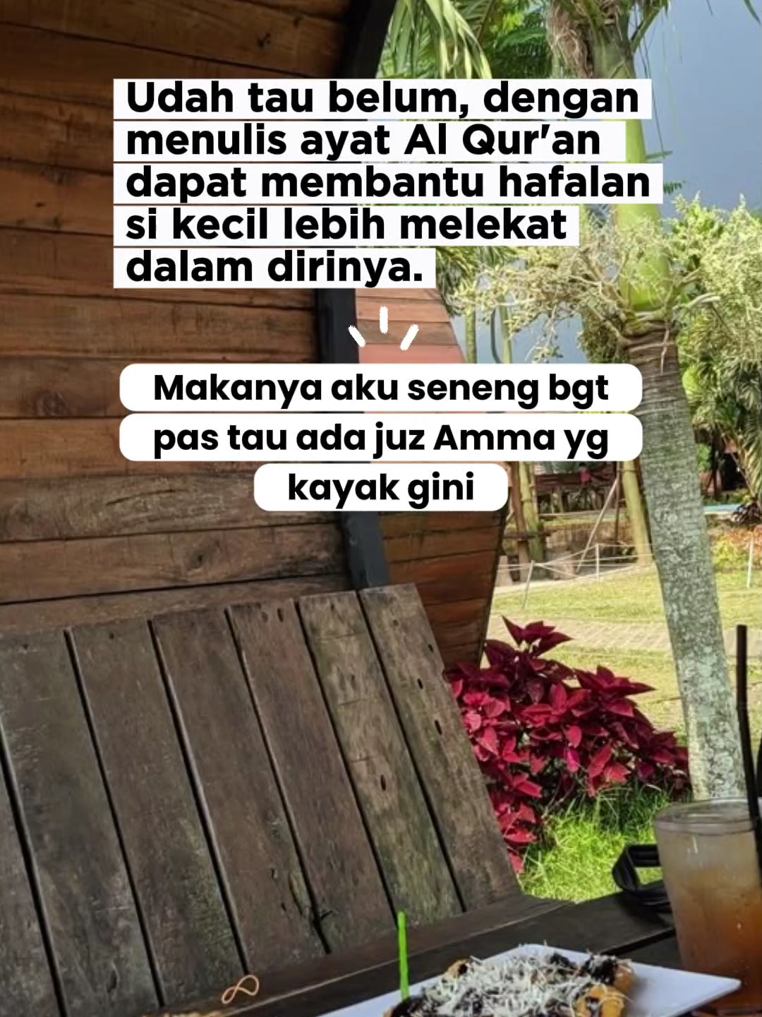 Dulu aku kira ngajarin anak baca Juz Amma itu bakal susah. Tapi ternyata, waktu aku kenalin lewat buku Juz Amma, semuanya jadi lebih menyenangkan. Bukunya warna-warni, hurufnya besar, dan ada artinya juga — jadi anakku bisa tahu maknanya sambil belajar pelan-pelan. Setiap malam sebelum tidur, kami baca satu surat dari buku Juz Amma. Kadang dia malah yang minta duluan, “Bunda, baca Juz Amma lagi yuk.” Dari situ aku sadar, dengan buku Juz Amma yang tepat, anak bukan cuma hafal — tapi juga cinta sama Al-Qur’an. Sekarang Juz Amma bukan cuma jadi hafalan, tapi jadi bagian dari kebersamaan kami setiap malam. 🌙 #juzamma #bukuanakislami #ngajianak #hafalananak #pendidikanislami