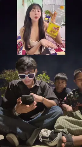 iPhone လိုချင်လို့အမြန်ပြေးတန်းစီမှဖစ်မယ်မမှီးတော့ဘူးထင်တယ်🥹🤌🏼📱🤣#ထွန်းကြိုင်သား #ရောက်ချင်တဲ့နေရာရောက်👌 #tiktokmyanmar🇲🇲 #fyp #tiktok 