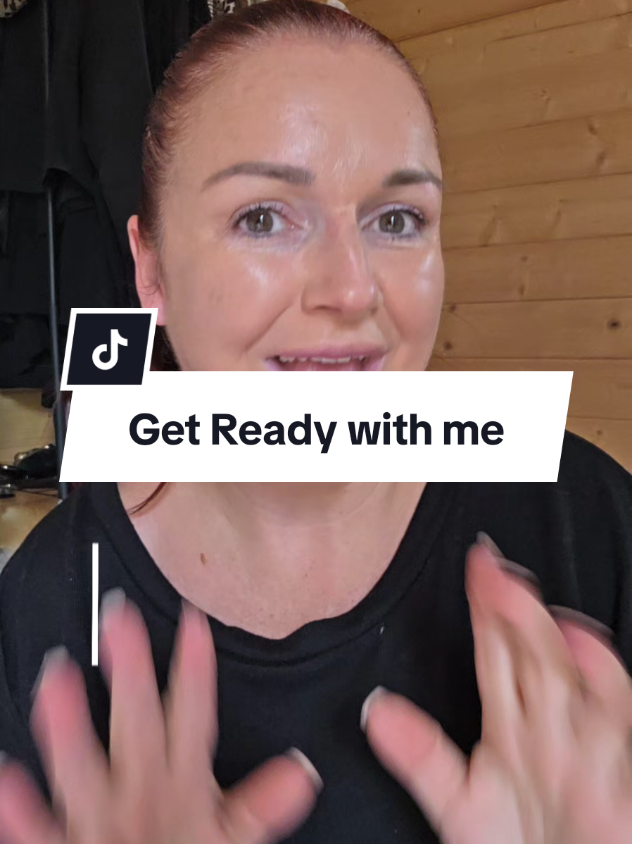 Its Tuesday! Lets get ready!  Get ready with me 💋 #makeup ##makeupover40 #over40makeup  #getreadywithme #grwm  @thebeautycrop @MaybellineUK @🇬🇧MADEBYMITCHELL🇬🇧 