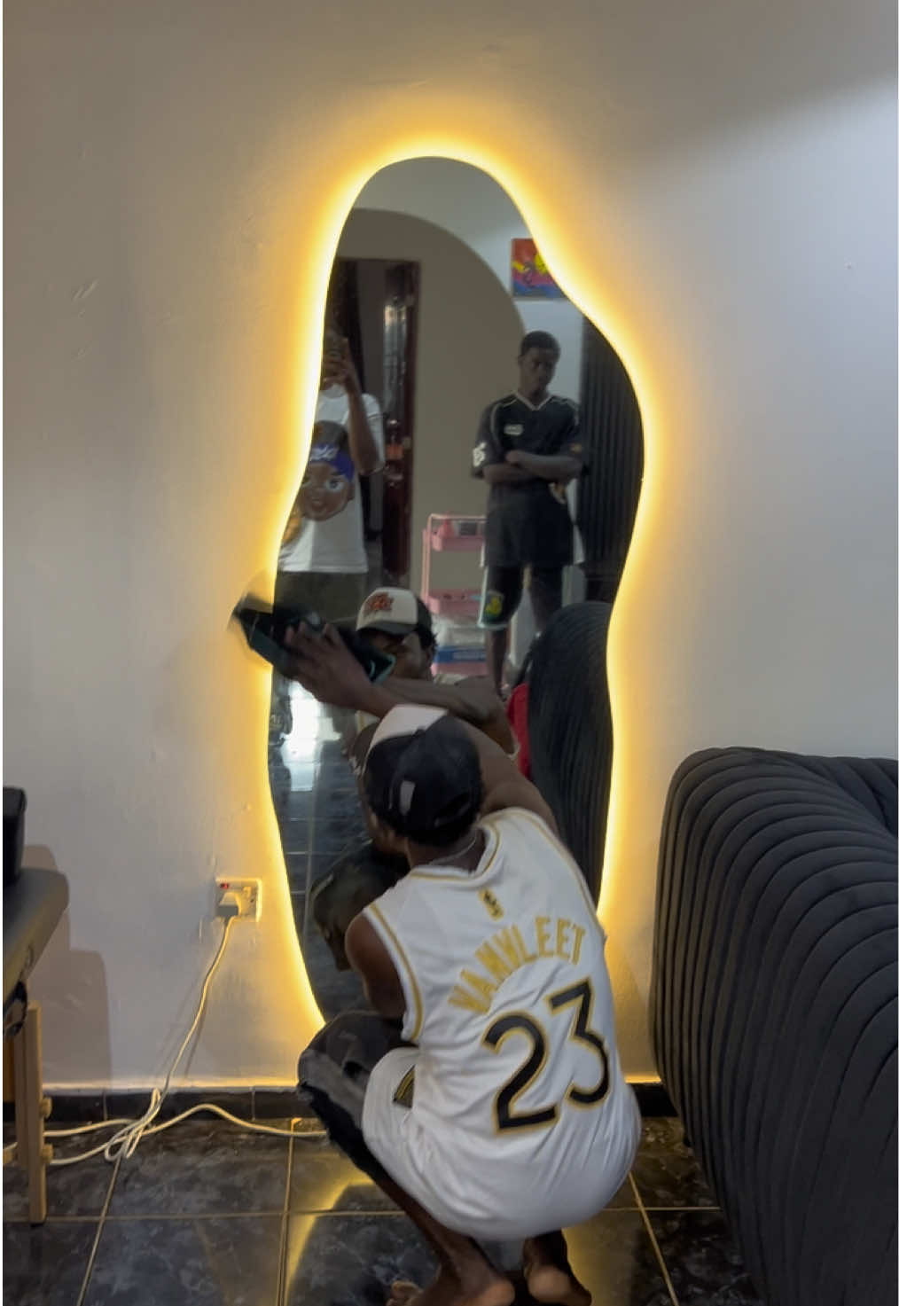 ABDOUL mirror and glass Abuja interior💯 send a dm/call or WhatsApp 07048677111 to place your order, we deliver very fast. #nigeriantiktok🇳🇬 #relatable #fyp #goviral #trending 