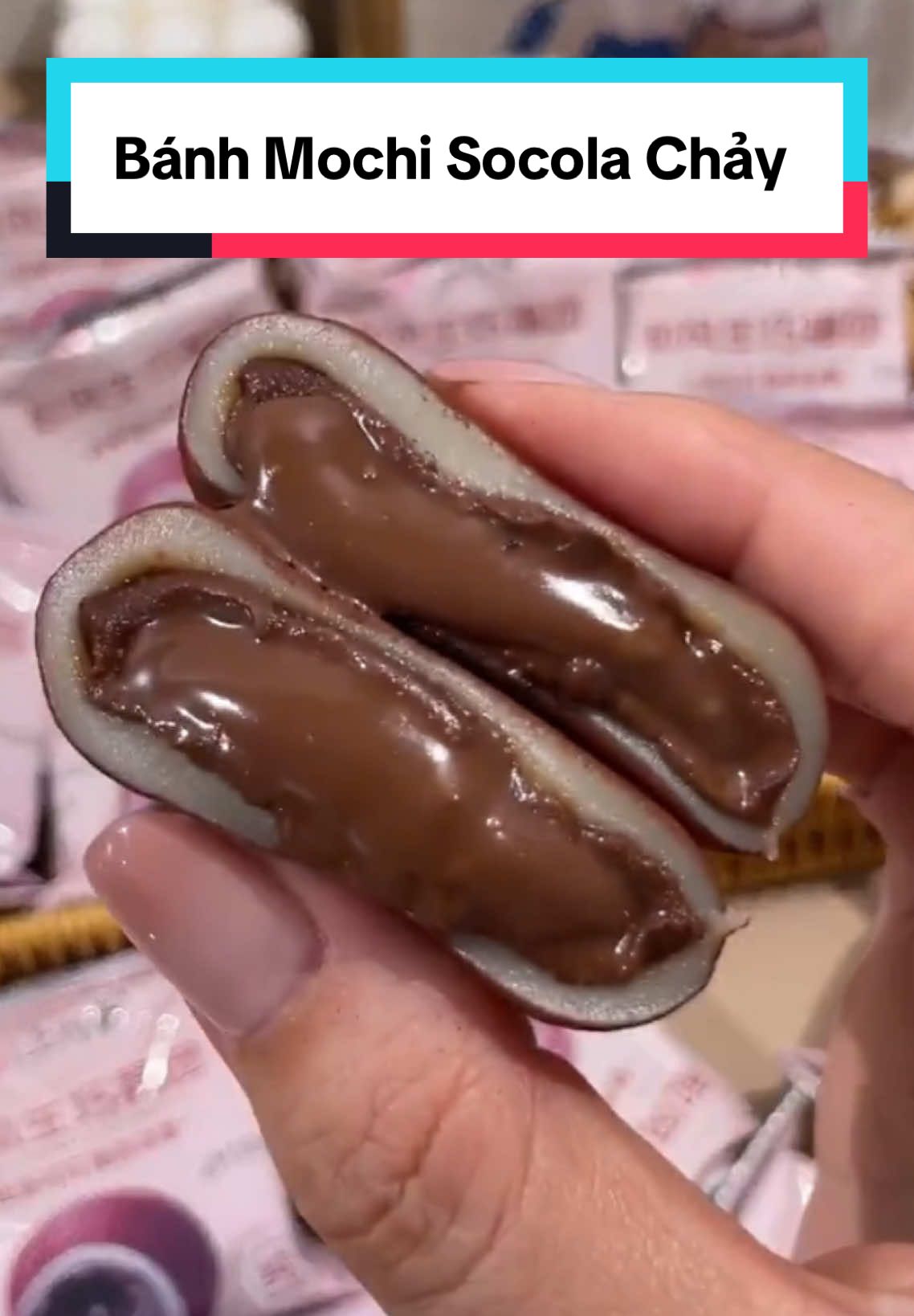 Bánh Mochi Socola 🍫 #Anvatcungqueen #Nghienanvat #Anvat #Mukbang #Banhmochi #Socola #Nhanchay #Banhmochisocola #Mlem #Xuhuong #Viral #Fyp #Queen 