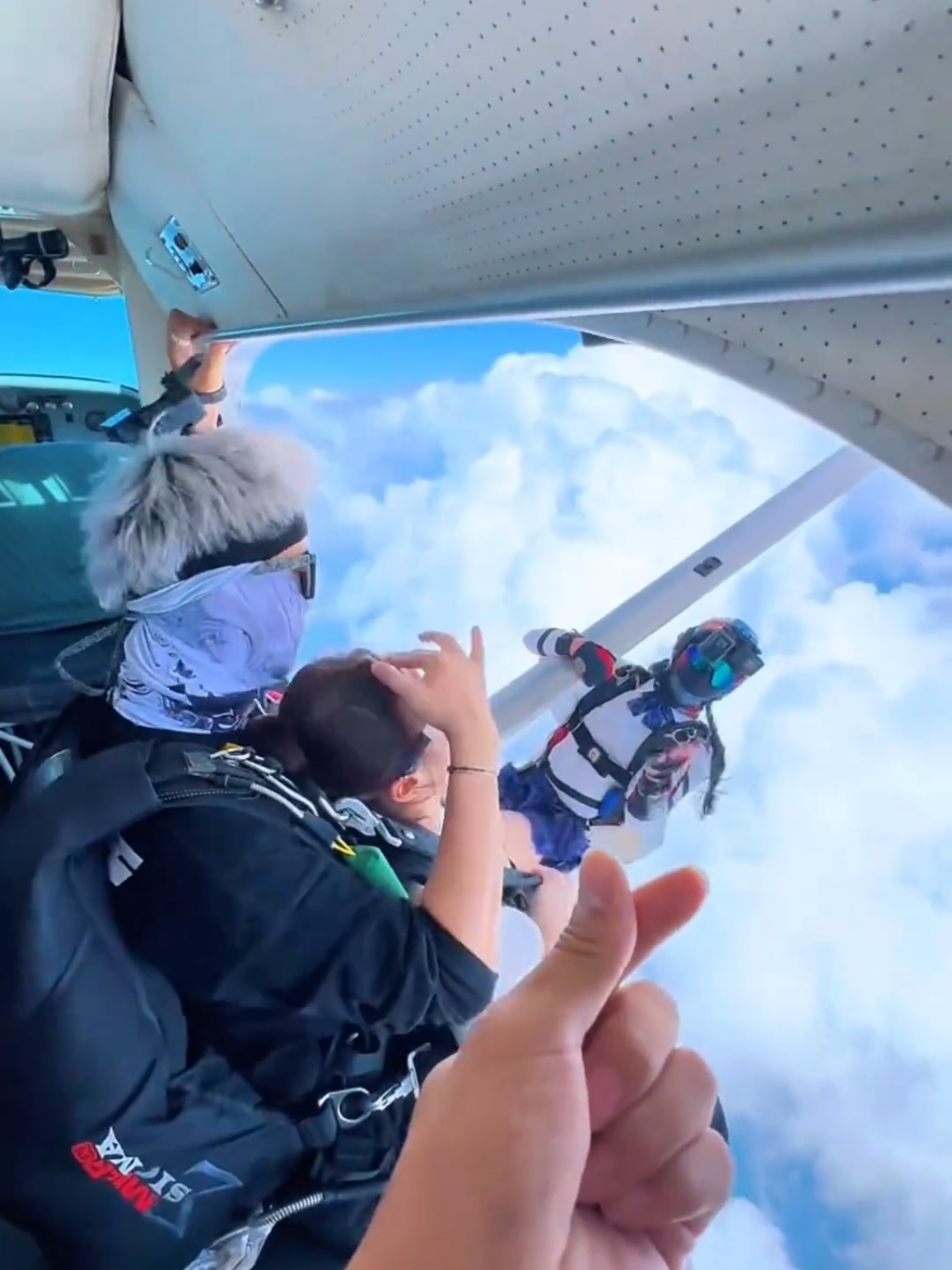 #skydiving #skydivingcoachkakashi 