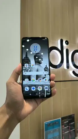 Silahkan yang mau mencari Motorola G45 5G 8/256gb  Produk Pertama dari @motorola_indonesia  yang sudah ditenagai dengan Snapdragon 6s Gen 3, Body menggunakan Bahan Vegan Leather, Stereo Speaker Dolby Atmos, Layar 6.5