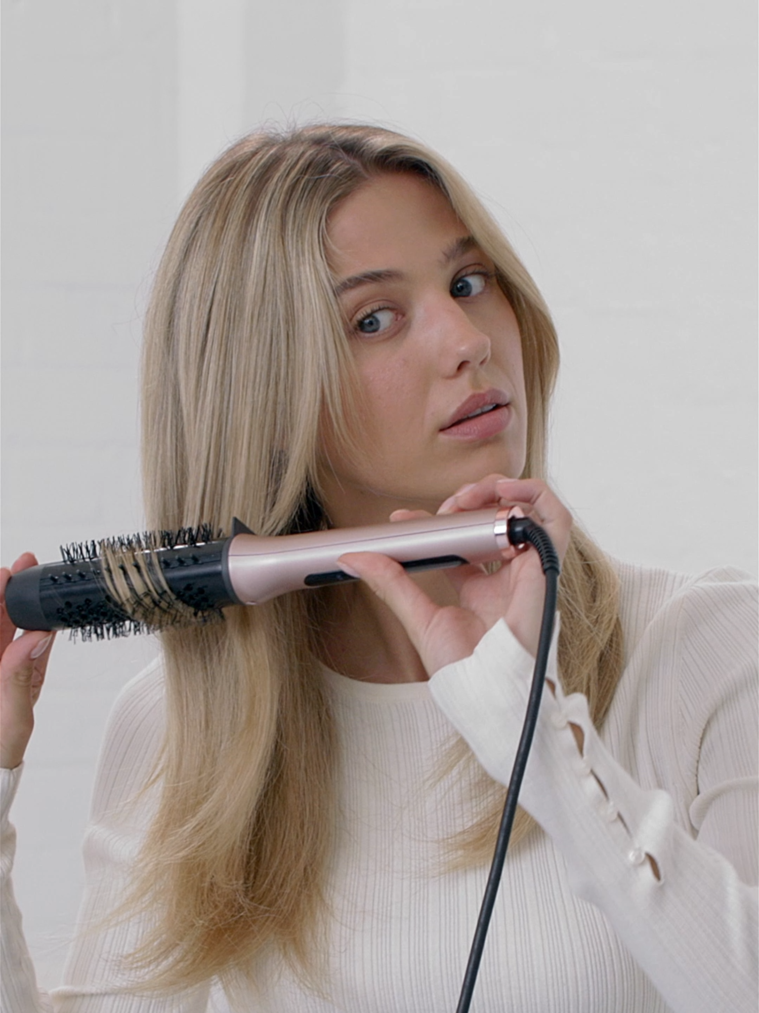 Big bounce. Smooth shine. Instant style. ✨ The new BaByliss Volume Boost Hot Brush creates effortless lift, body, and shape with a lustrous, high-shine finish every time. With a 38mm ceramic barrel, ionic frizz-control, and 4 digital heat settings, it’s your go-to for smooth, voluminous blow-outs. #BaBylissVolumeBoostHotBrush #BaBylissHotBrush #HotBrush #GetReadyWithBaByliss
