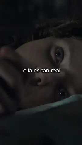 Tan real y tan distorcionado a la vez A la par de 