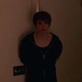 تقريباً ولا واحد /:                                              #iamnotokaywiththis #ianowt #sydneynovak##sophialillis 