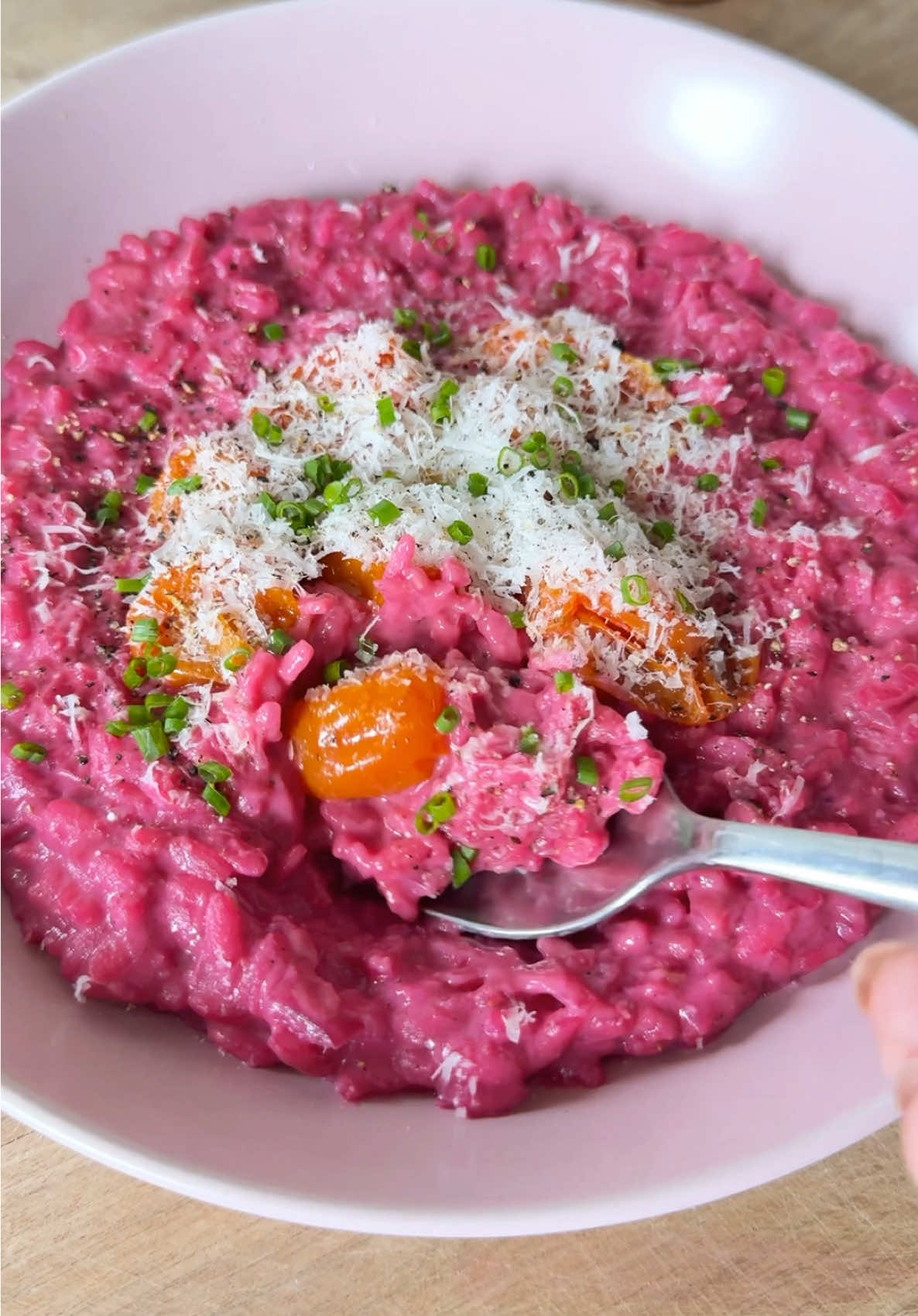 Lotta talk about soup season but not nearly enough talk about risotto season 🙂‍↔️  #beetrisotto #risottorecipe #vegetarianrecipe #tloasg #comfortfood 