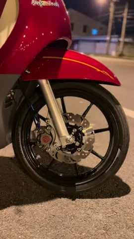 ฟีโน่แดงมาแล้วจ้าาา #วัยรุ่นเครื่องชั่ง  ⚖️⚖️ #สมฐานะ #หมูกัดกัน💥 #fino  #ฟีโน่ 