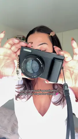 pov tu as trouvé l’appareil photo parfait pour tes photos vintage 💕 #appareilphoto #fyp #camera #digitalcamera #pourtoi 