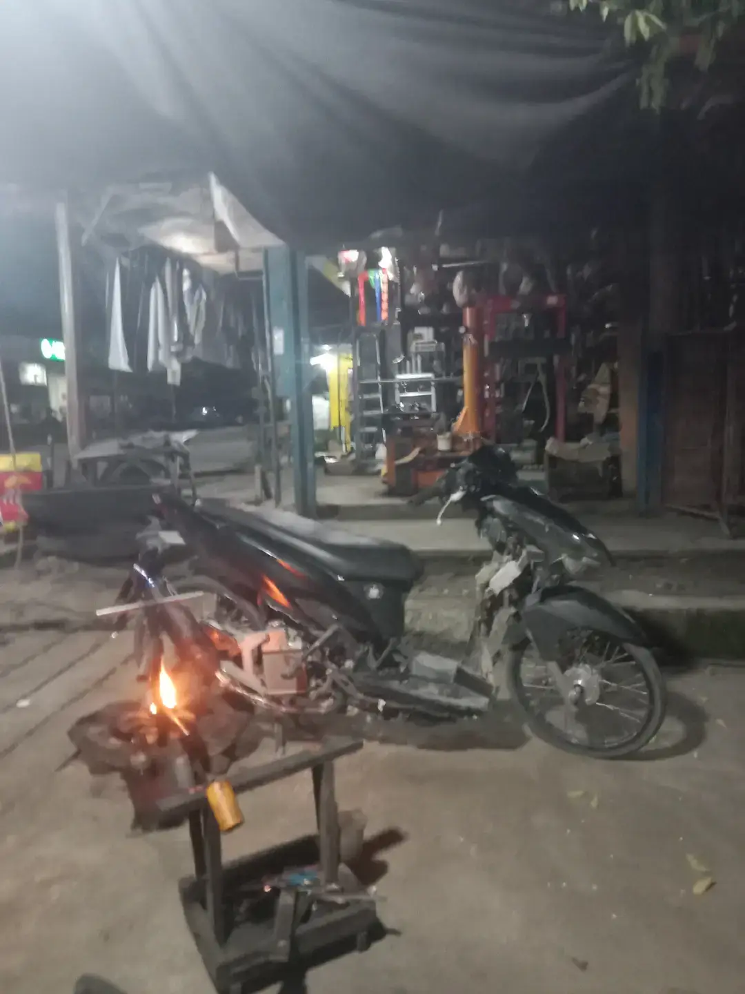#streetbikeconcept #thaiconcept #public #vario125 #highlights 