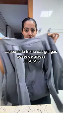 Eu amo essa jaqueta!! Cintura fica bem fina!!  #lululemon #aloyoga #jaquetadetreino 