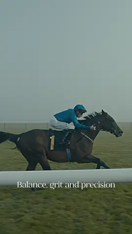 This is a work of art 🎨 The thoroughbred was made for Newmarket’s Rowley Mile, and we’ll see you there this weekend for the Dubai Future Champions Festival with World Pool 🤝 #horseracing #horsesoftiktok #fyp #foryou #foryoupage