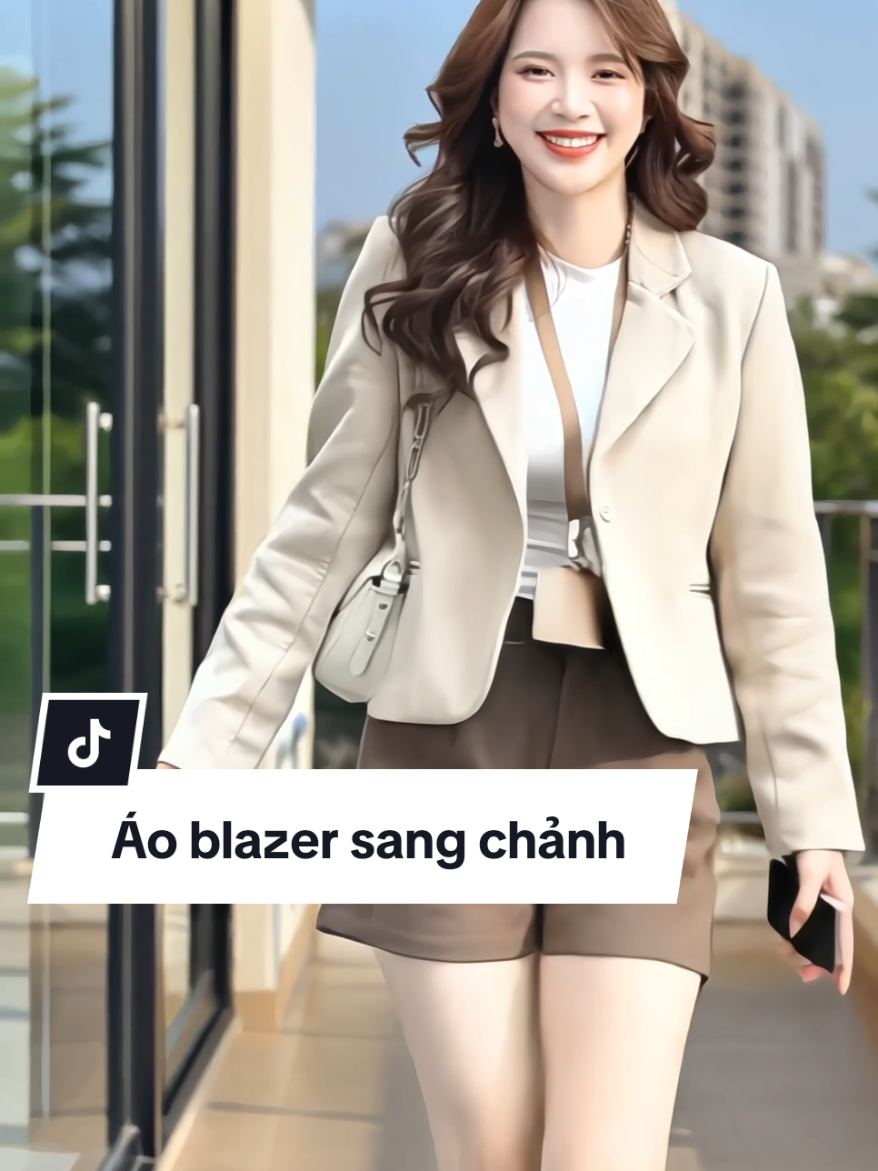 Áo blazer nữ lửng cách điệu sang chảnh, chất liệu cotton cao cấp xịn xò #aoblazenu #aovestnu #aokhoacvest #aokhoacthanhlich #xuhuong 