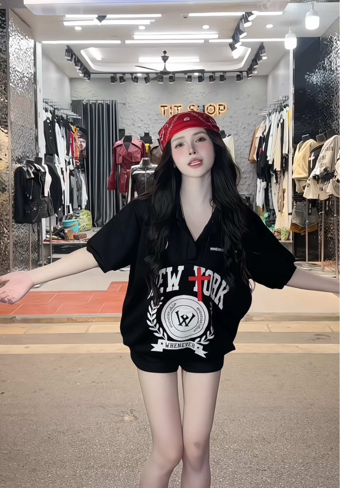 Áo polo in hình 2 màu đen trắng giá sỉ 1xx ce ưi #xuhuongtiktok2025 #titshopninhhiep #choninhhiep #viral #xh 