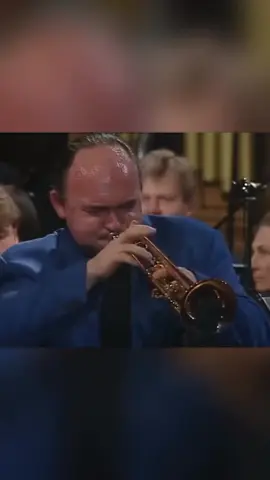Australian trumpeter James Morrison @morrisontrumpet performing “Mission İmpossible” live at the Munich Philharmonic Hall in 1994. Tag a 🎺 fan. 💯  For more follow us on Instagram and YouTube @trumpetband  #trumpetband #jazz #jazzmusic #jazzmusician #jazzleegend                  