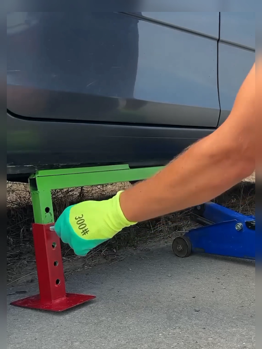 This Car Lift Trick Is Genius #fyp #trendig #capcut 