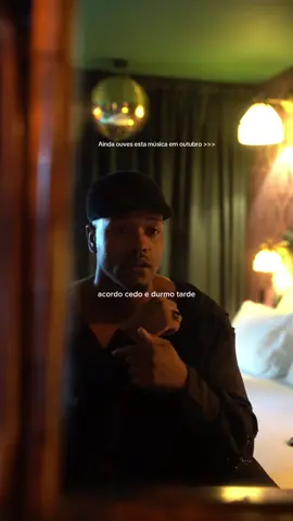 Ainda ouves esta música em outubro? #viral #fyp 