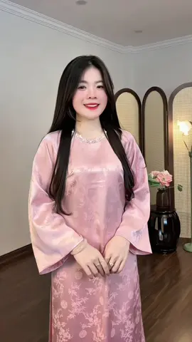 Đi ăn cưới mặc như này được không mấy chị🫣#lamtueanh #hoangbaoanh2212 #reviewaodai #aodaivietnam #aodai 