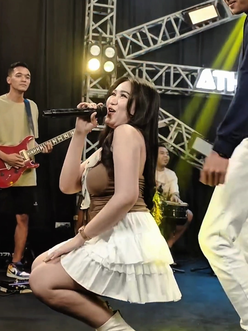 Enak Seng Polosan || TRAGEDI TALI KUTANG - Aini Zamma ft Niam - Athena Record #trageditalikikutang #ainizamma #athenarecord #fyp #music 