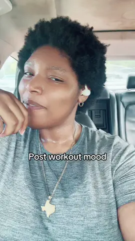 Out here lifting more than ho’s baby daddies 😌💅 #workout #wlw #plussize #checkplease #cardib 