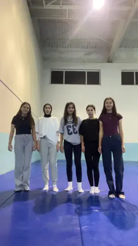 Biz pilatese yazıldıktaaaaaa 😅🤷🏼‍♀️😵‍💫 #fyppppppppppppppppppppppp ##pilates #üniversite #sports #keşfetteyizzz #keşfet #yaz #diyet #sportsontiktok #dance #kızlarr #greenscreen #e #keşfetbeniöneçıkar #şarkı #i #you #r #happy #s #comedia #Love #music #m 