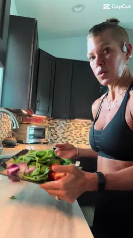 My breakfast routine every morning… loading my plates with veggies 🥗  #ListeningToMyBody #LongevityAthlete #gratitude #nutrition #wellness 