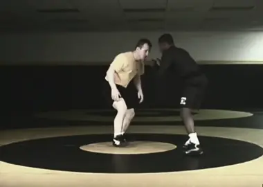Standing cradle defense to high crotch 🤼‍♂️🤼‍♂️ #wrestling #tutorial #takedown #fyp #viral