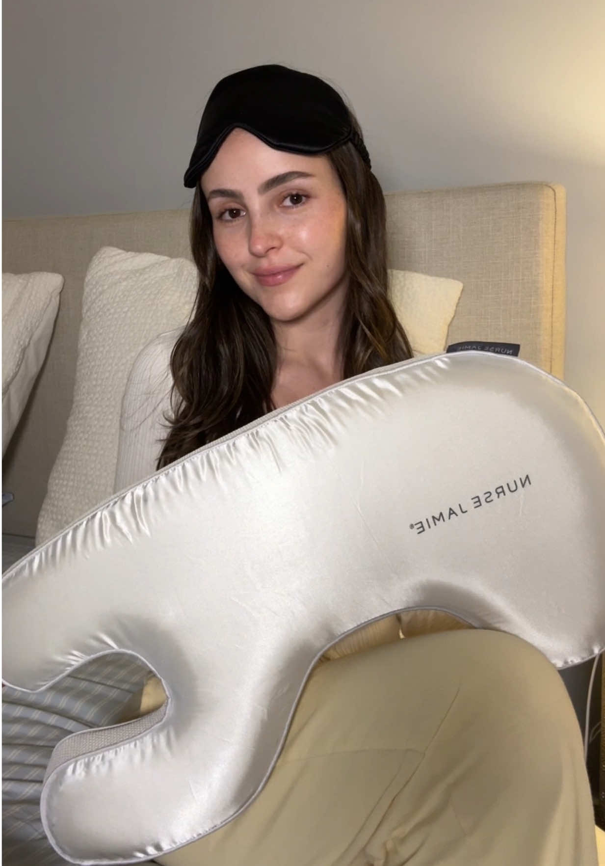 Your Beauty Sleep Just Got An Upgrade 💤 #Beauty #PMRoutine #Skincare #BeautySleep 