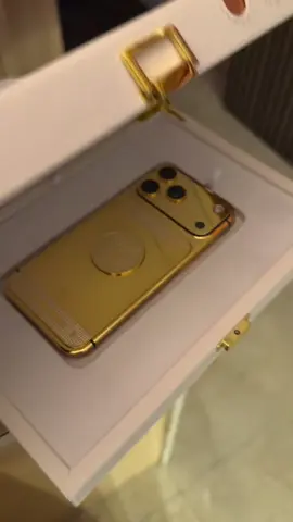 iPhone 17 pro max 24kt Gold plated edition #uae #dubai #iphone #iphone17promax #luxurylife 