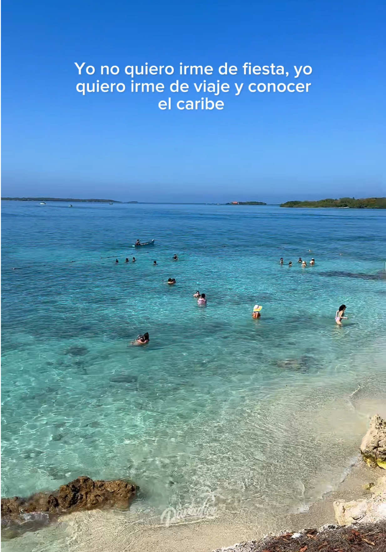 Nada como conocer el caribe colombiano 🥹🌊🏝️ #caribe #colombia #playa #beach #travel 