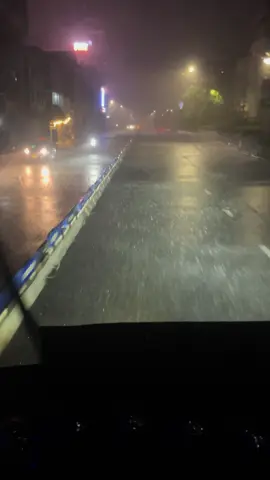 Hay là về đi hát 🫢🫢