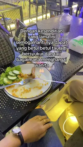dan pada akhirnya aku menjadi orang yang takut untuk jatuh cinta:)