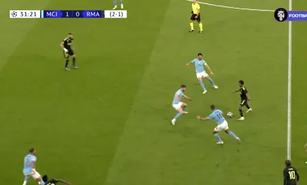 ريال مدريد 🆚 ومانشيستر سيتي مبارة مجنونه السيتي يدمر الريال. 🔥🔥 #تيم_fbi⚡ #خليجي_ #خليجي_25_بصراوي🇮🇶🇮🇶 #خليجي_25_بصراوي #كرة_القدم_عشق_لا_ينتهي👑💙 