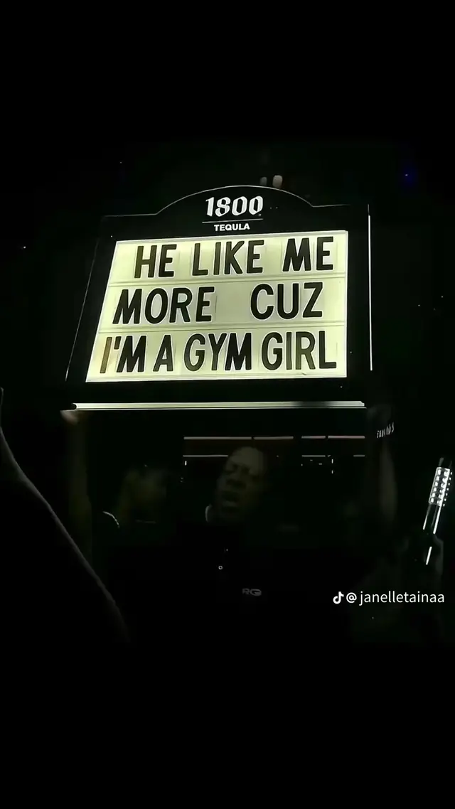 Muscle mommy 🏋🏼‍♀️🤍  #fypシ #GymTok 