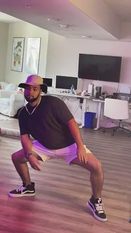 A little flexing  #dance #dancersoftiktok