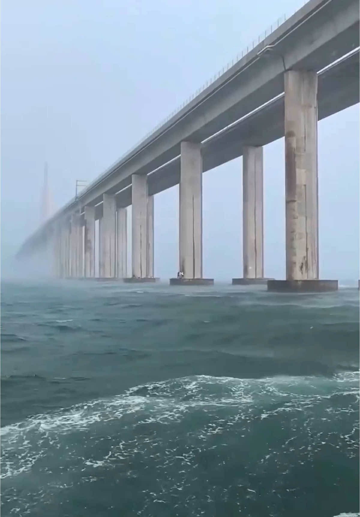 Почему вода не мешает строить мосты? Music from #InAudio: https://inaudio.org/ Infraction -  Hill of Fun #cofferdam #Коффердам 