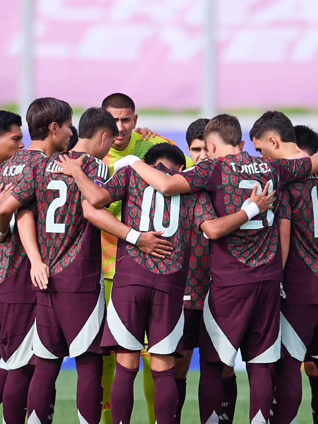 ¿Que canción motiva a México Sub 20 antes de salir a jugar? 🔥👀 #MundialSub20 #Futbol #México #SeleccionMexicana #AztecaDeportes