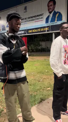 Mbote hein ! Bolobi ndenge nini? TO LONGWA NA SCÈNE?🤣