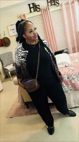 This zebra cardigan is definitely a vibe- -Vivaciouslymarita 🫦 #fashioncontentcreator #fypシ゚viral #cardigans #falllooks #relatable  My content, not my music 