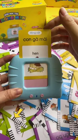 Bé nhận biết và học đọc, nói dễ dàng với máy đọc thẻ song ngữ anh - việt