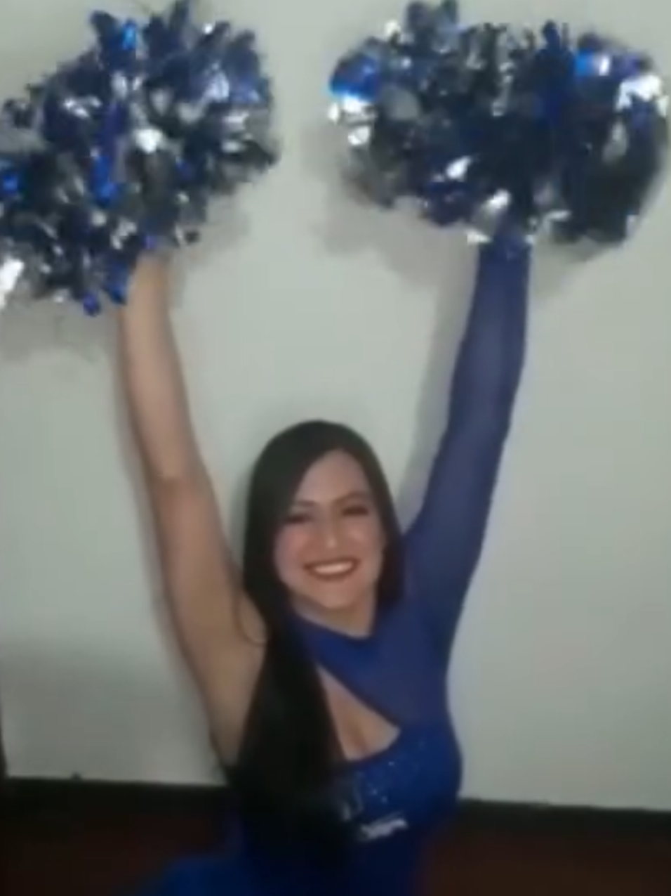 #porristas #bogotacolombia #cheerleader #pompones #barras 