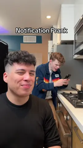 He got me so good @Spencer X #notification #prank #funny #hahaha #beatbox 