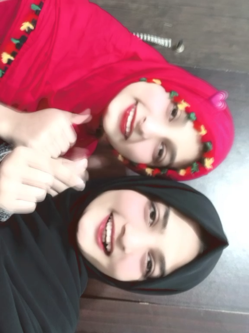 Nadia jeeee...😆🫶💕 Subscribe our YouTube channel (Iconic sisters vlog) Follow on Instagram (Iconicsisters272)  #iconicsistersvlog #fyppppppppppppppppppppppp #trending #dialogue #girls 
