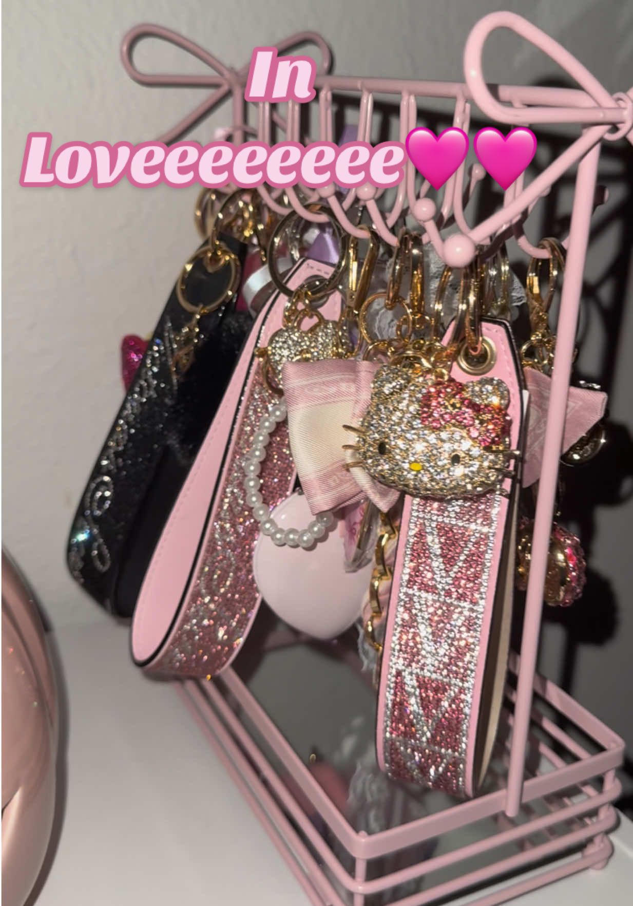 💕🥰🩷 #girlythings #girlyaesthetic #girlyfall #fyp #girlytok 