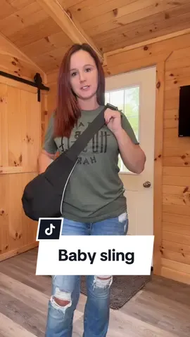 This baby carrier helps Keep your lil one  close while still getting it all done #babysling  #babywearing #babywearingmama  #NewMomHack #parenthack 