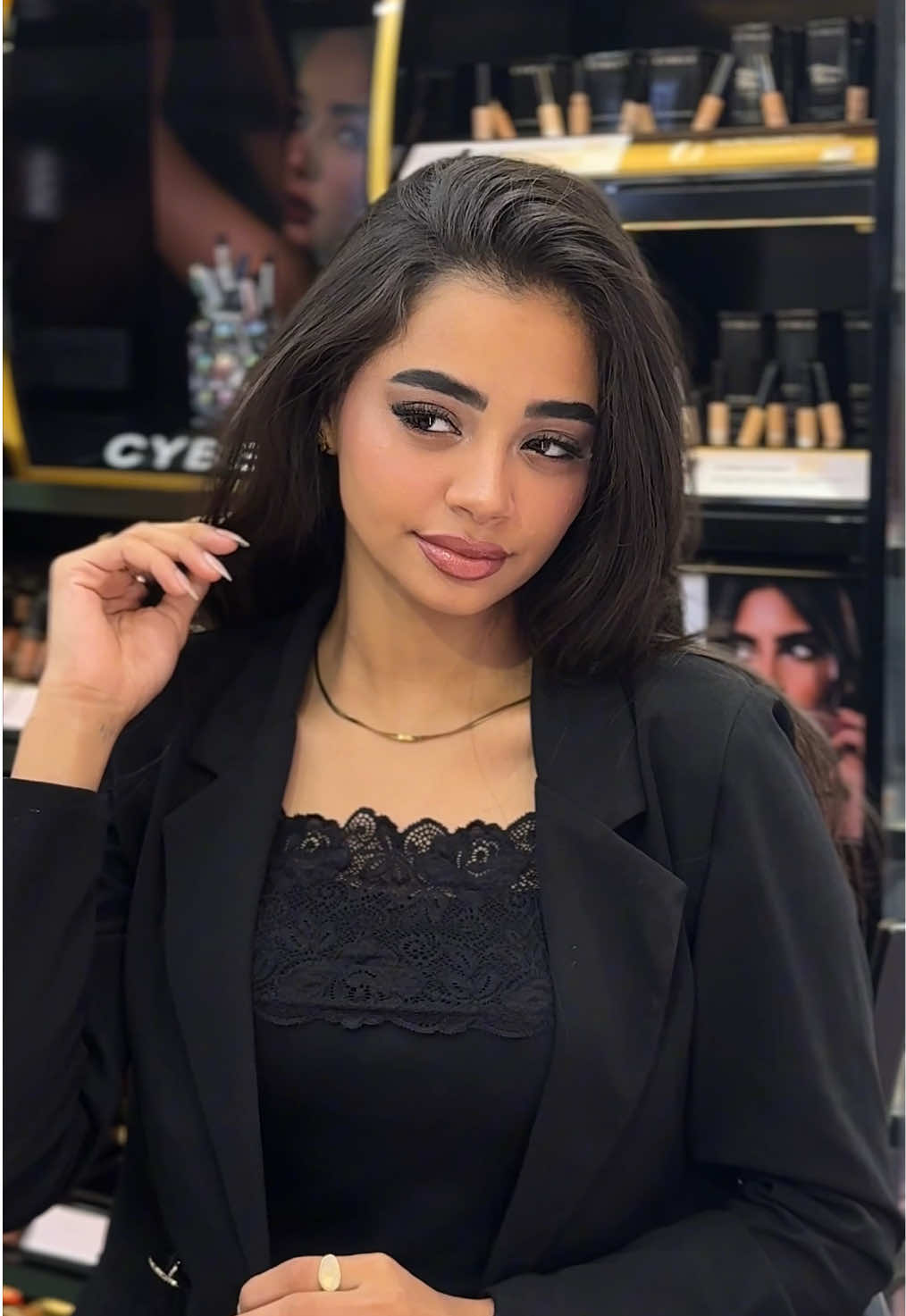 Carly&Astra vibes 🥰❤️❤️❤️❤️❤️ #carly #shopping #beauty #makeup