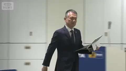 With just eight months until the FIFA World Cup, expectations have been dashed. The Japan Football Association (JFA) has announced the dismissal of one of its top officials, Technical Director Masanaga Kageyama (58). The association explained that this was due to Kageyama's arrest and conviction for viewing child pornography on a flight to France. ...more FIFAワールドカップ開幕まであと8か月となった今、期待は打ち砕かれた。日本サッカー協会（JFA）は、幹部の一人である影山雅永テクニカルディレクター（58）の解任を発表した。協会は、影山氏がフランス行きの機内で児童ポルノを閲覧したとして逮捕・有罪判決を受けたためだと説明した。…続きを読む
