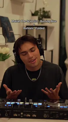 Saw a lot of requests for this one💙 #kehlani #folded #burningblue #rnb #dj 