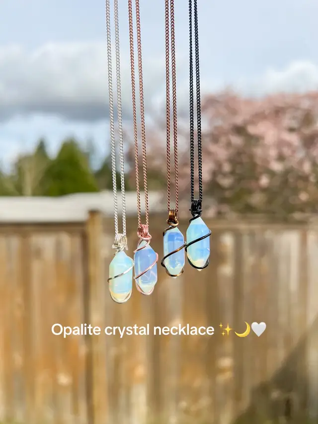 Now the sky is OPALITE ✨🤭 #tloas #thelifeofashowgirl #opalite #opalitenecklace 
