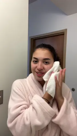What makes your inner beauty shine? ✨ True beauty starts within 💗 To celebrate #InnerBeautyDay, we want to hear your stories about what makes you feel beautiful on the inside? Share below  or in our IG story and let’s spread the love! #skintok #skincare #SelfCare #teenskin 